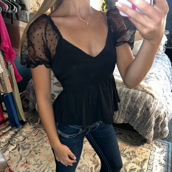 Francesca's Black Sheer puff Sleeve Blouse - Picture 1 of 5